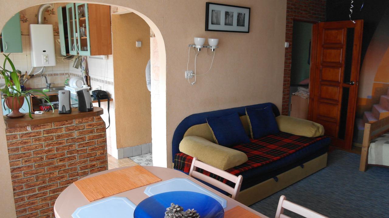 Apartment On Korjatovich 6A ベレホヴェ エクステリア 写真